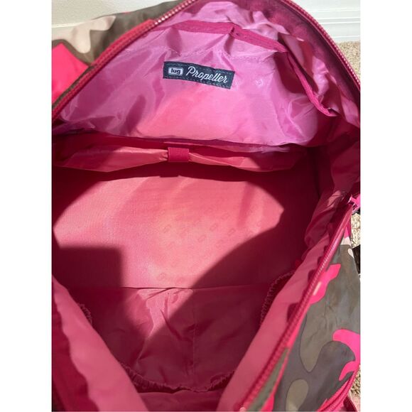 Lug Propeller Pink Camouflage Quilted Duffel Overnight Bag - Picture 2 of 6